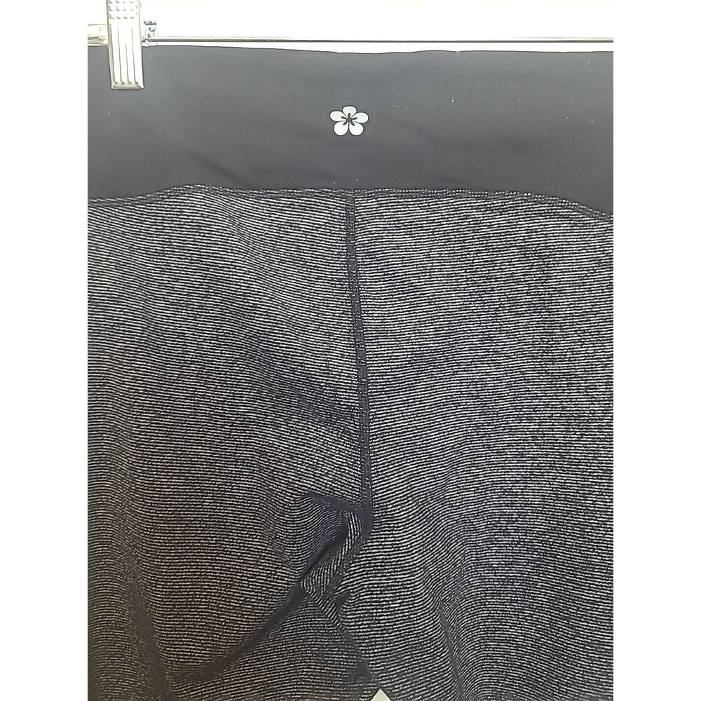 Tuff Athletics Womens Capri Leggings Gray Color Block Activewear Workout Size XL - Picture 5 of 13